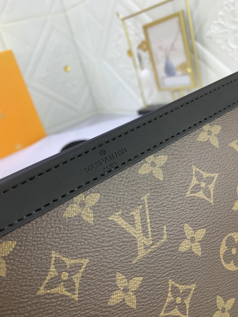 EyeCatching LX Wallets 9759