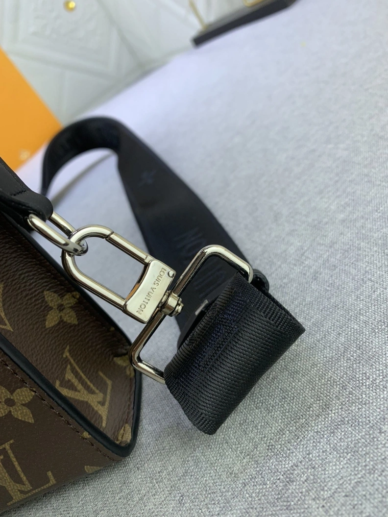 EyeCatching LX Wallets 9759