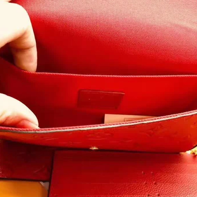 Sleek LX Wallets 9690