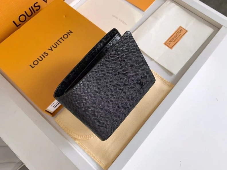 Trendy LX Wallets 9682