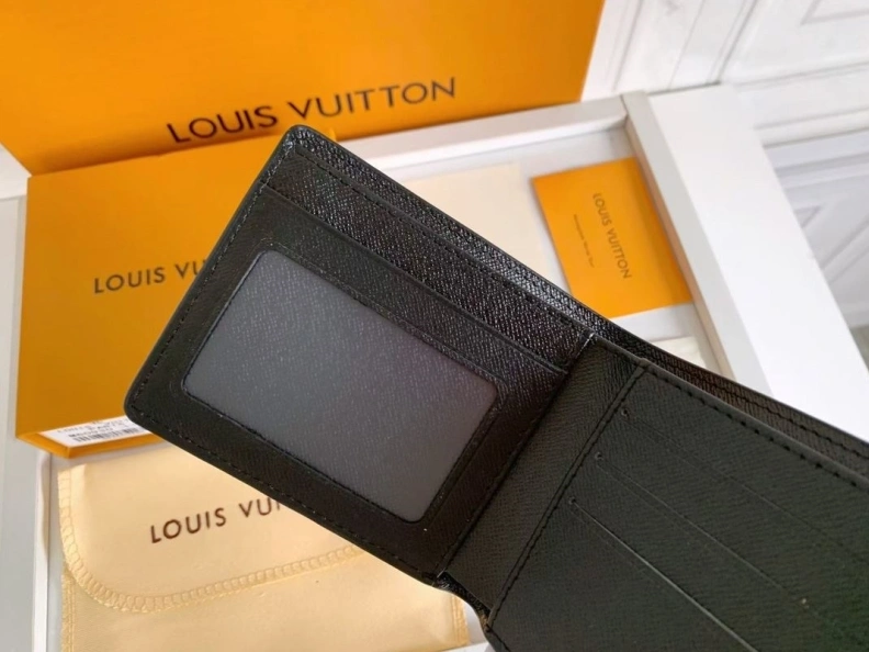 Trendy LX Wallets 9682