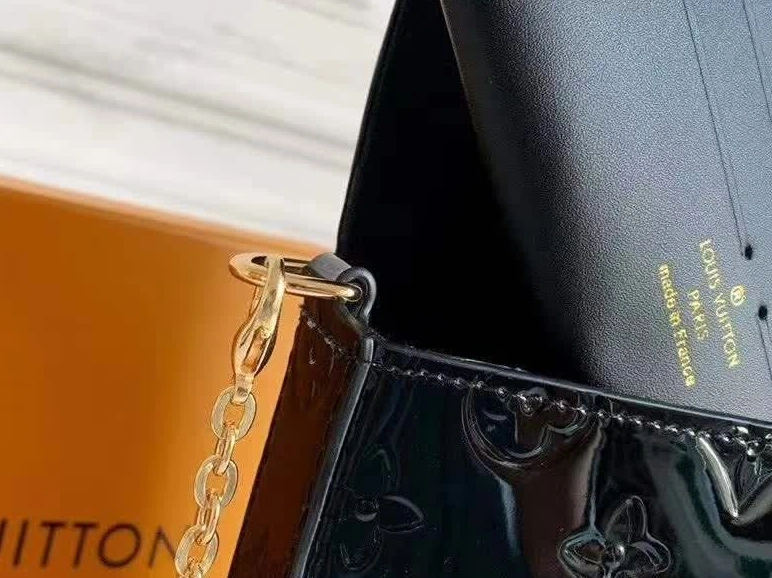 AllSeason LX Wallets 9676