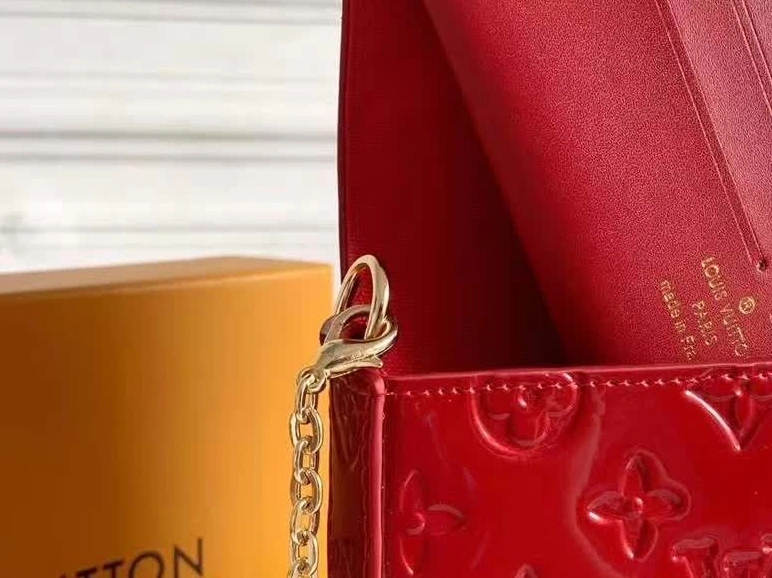 DailyWear LX Wallets 9657