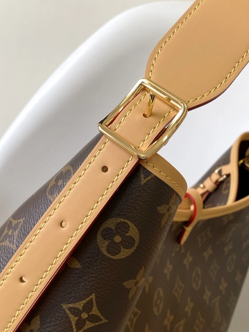 Fashionable LX Shopping Bags 10896