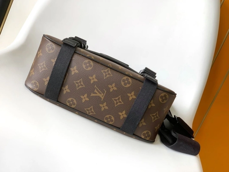 Affordable LX Top Handle Bags 10574