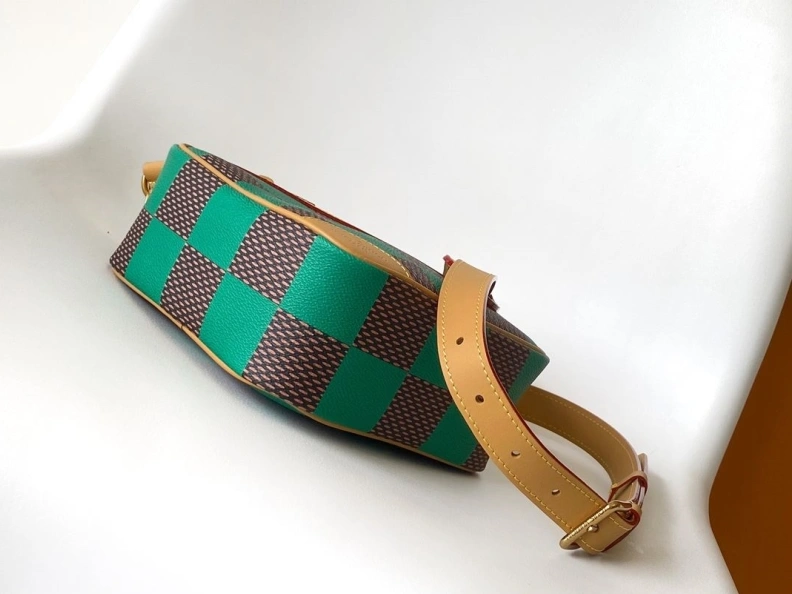 EyeCatching LX Box Bags 11877