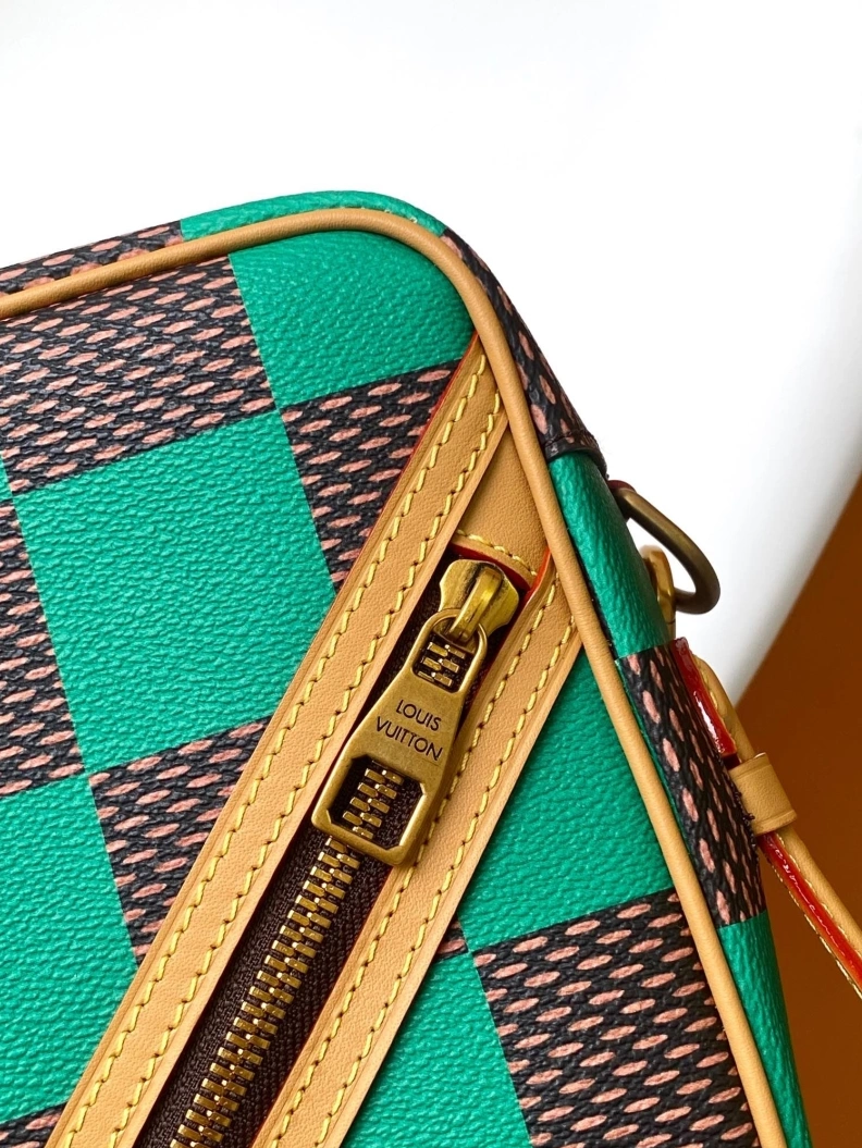 EyeCatching LX Box Bags 11877