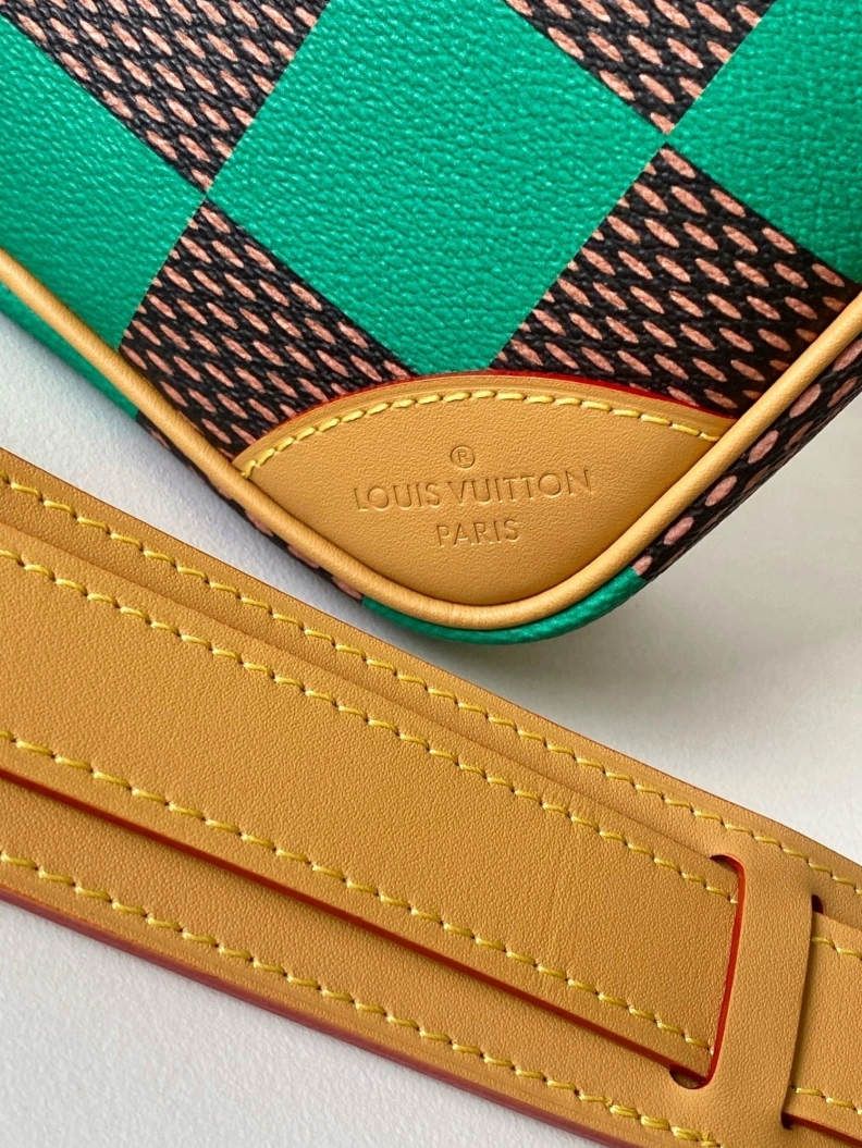 EyeCatching LX Box Bags 11877