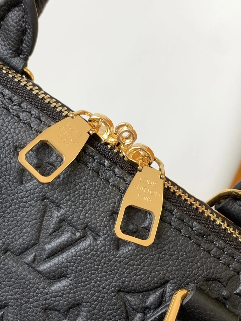 Sleek LX Top Handle Bags 10573