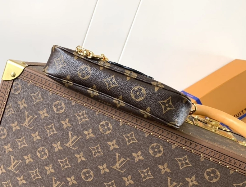 Comfortable LX Top Handle Bags 10582