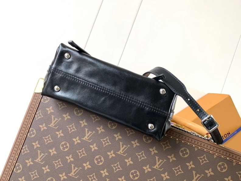EyeCatching LX Satchel Bags 11105