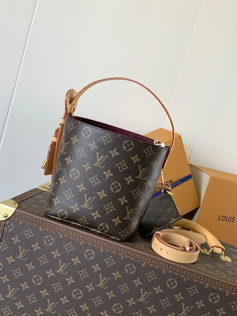 LX Bucket Bags Compact 11812