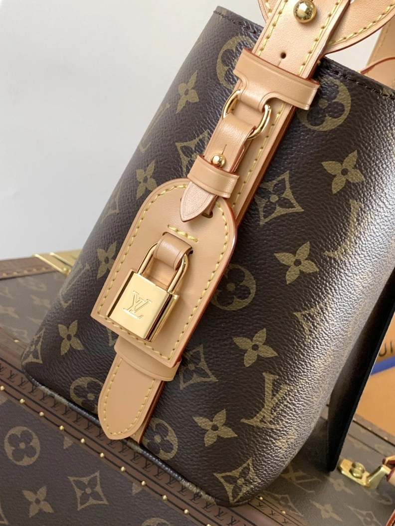 LX Bucket Bags Compact 11812