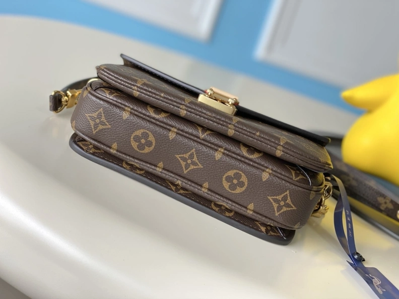LX Satchel Bags Resilient 11106
