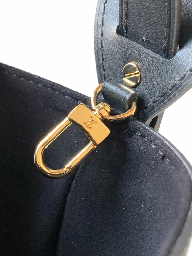 LX Bucket Bags Bright 11813