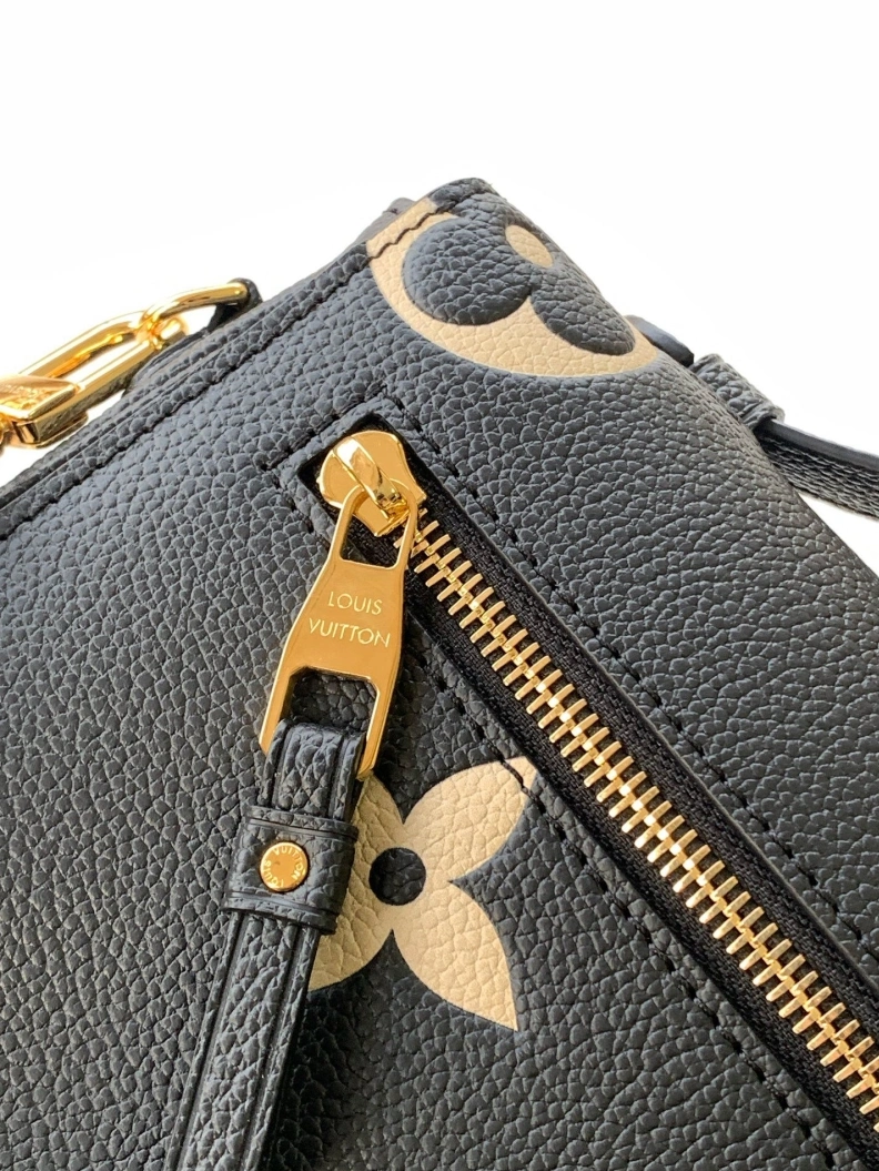 GoodFit LX Top Handle Bags 10570