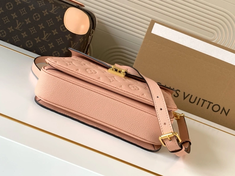 Modern LX Top Handle Bags 10566