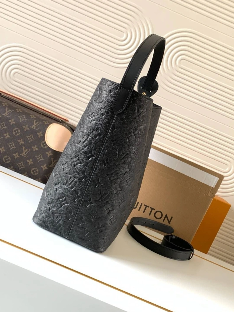 Comfortable LX Bucket Bags 11809