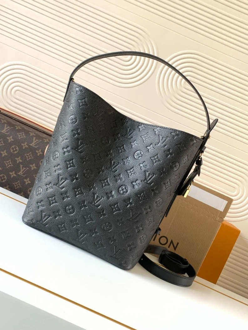 Comfortable LX Bucket Bags 11809