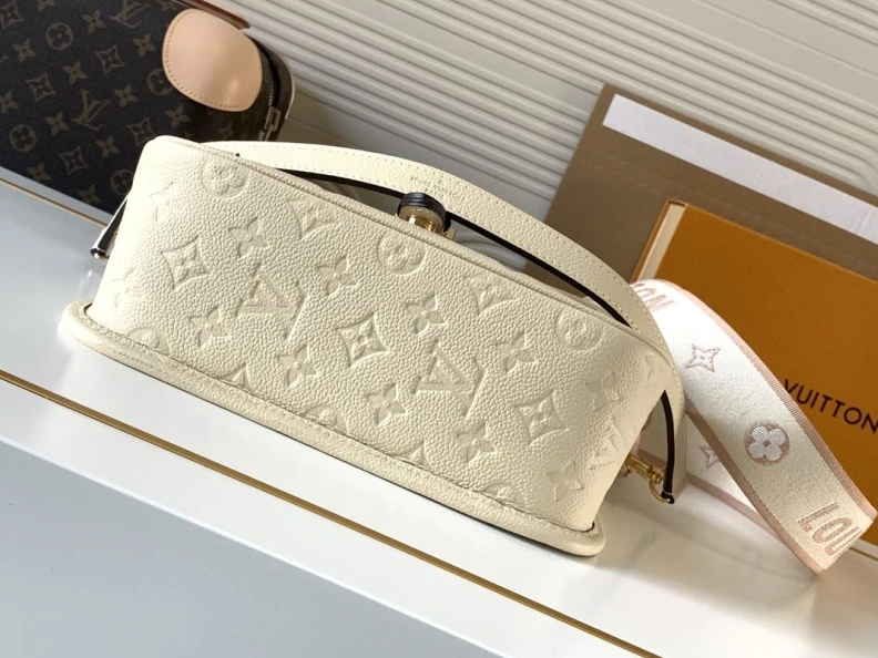 LX Satchel Bags EyeCatching 11073