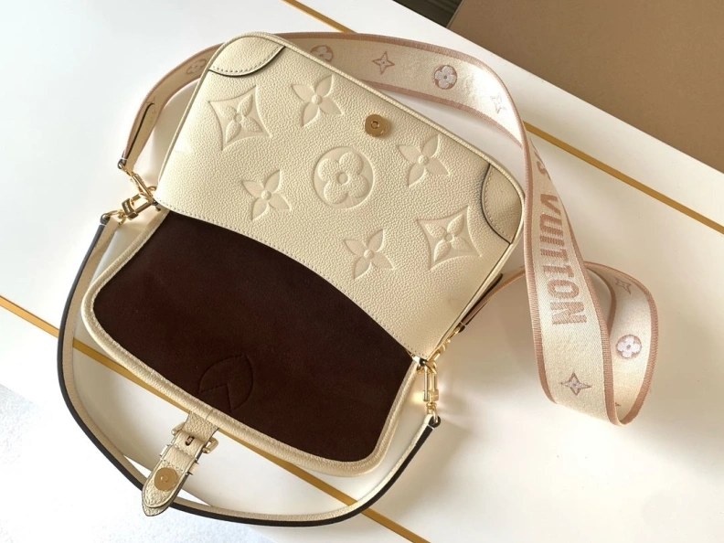 LX Satchel Bags EyeCatching 11073