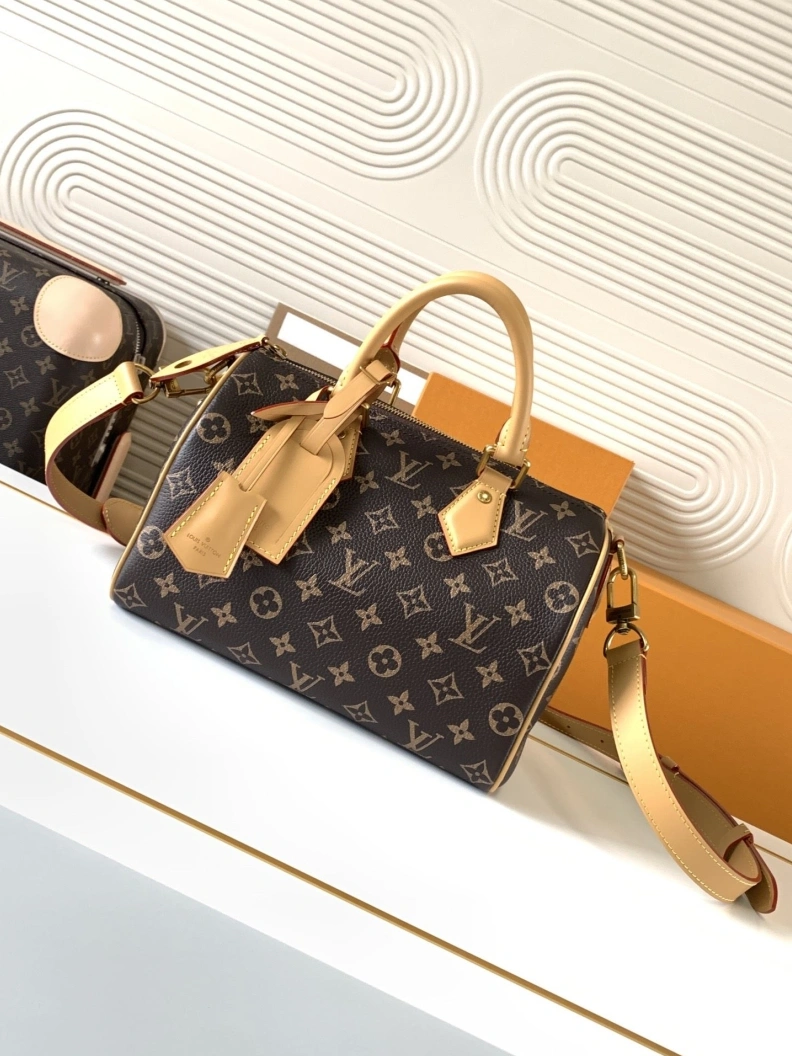 Versatile LX Speedy Bags 10733