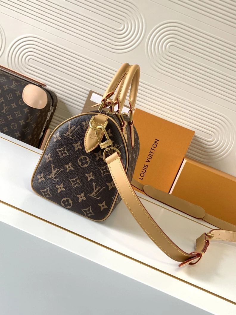 Versatile LX Speedy Bags 10733