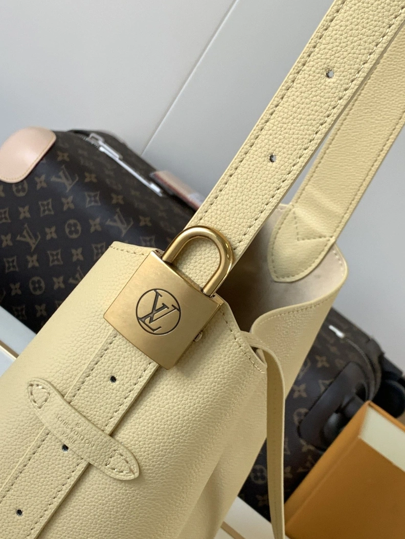 Timeless LX Bucket Bags 11796