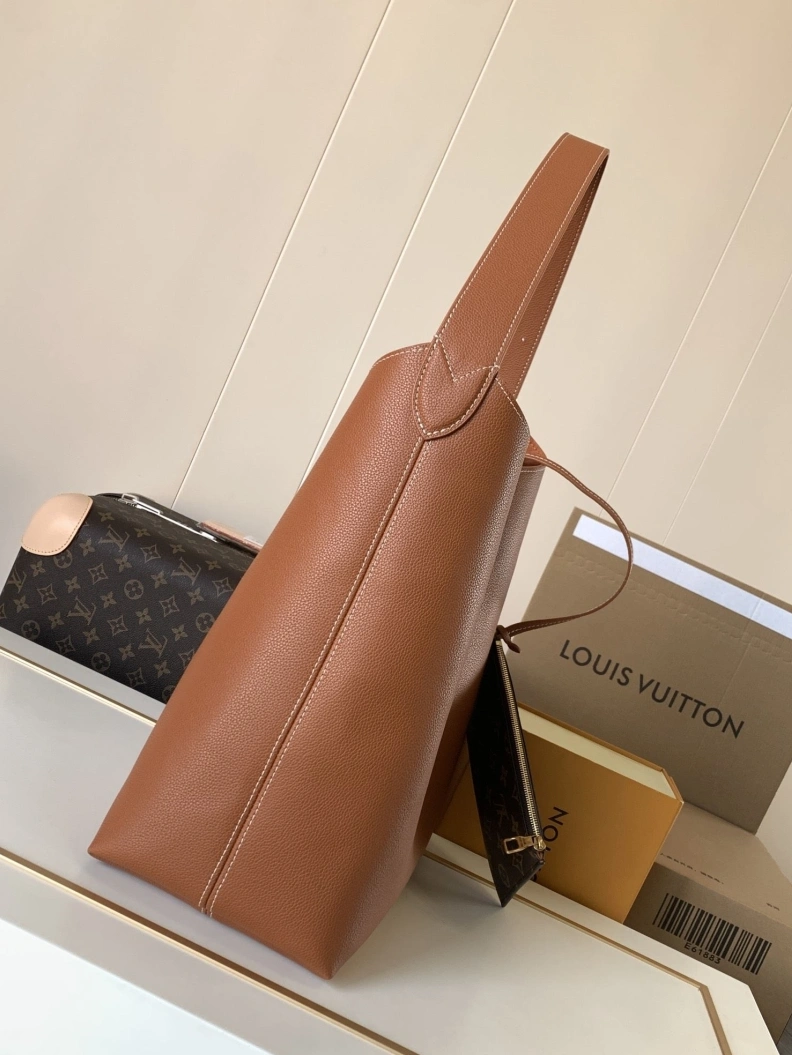 Trendsetting LX Bucket Bags 11801