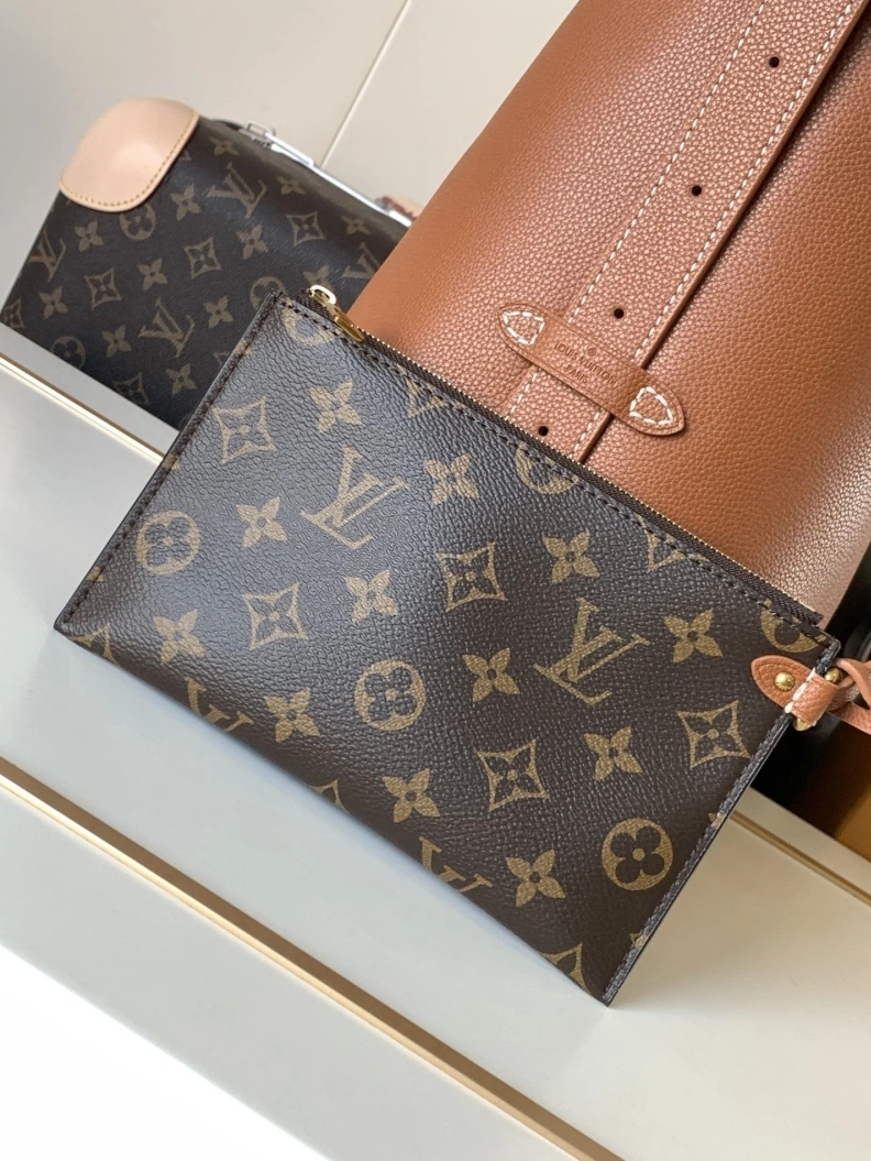 Trendsetting LX Bucket Bags 11801