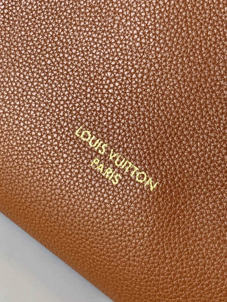 Trendsetting LX Bucket Bags 11801