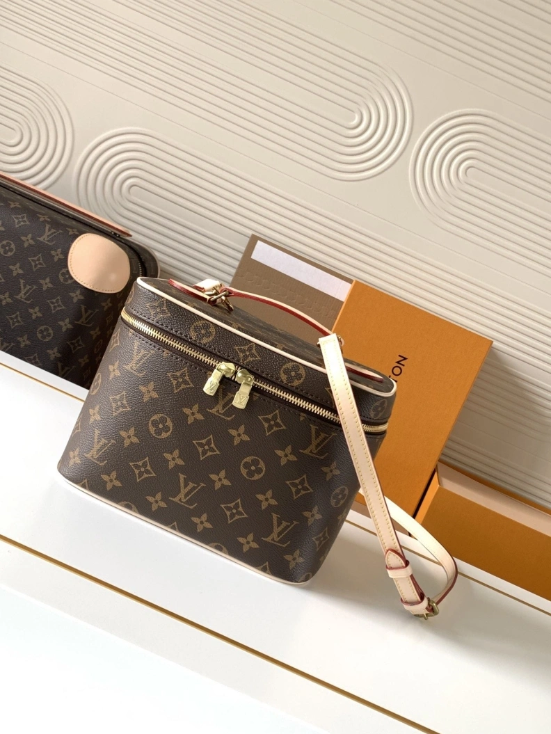 Modern LX Cosmetic Bags 11496