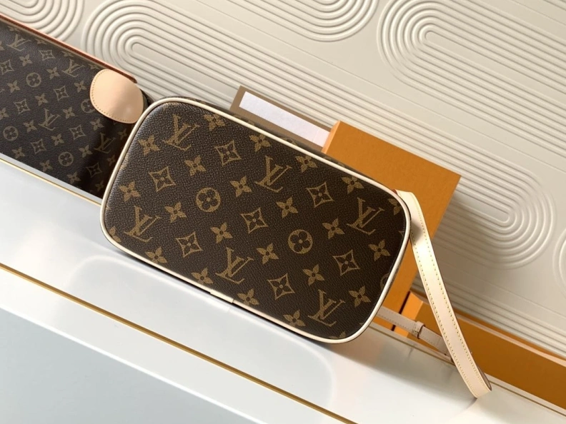 Modern LX Cosmetic Bags 11496