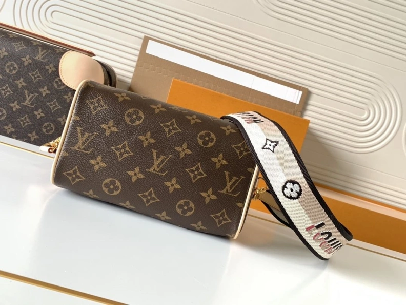 Sophisticated LX Speedy Bags 10735