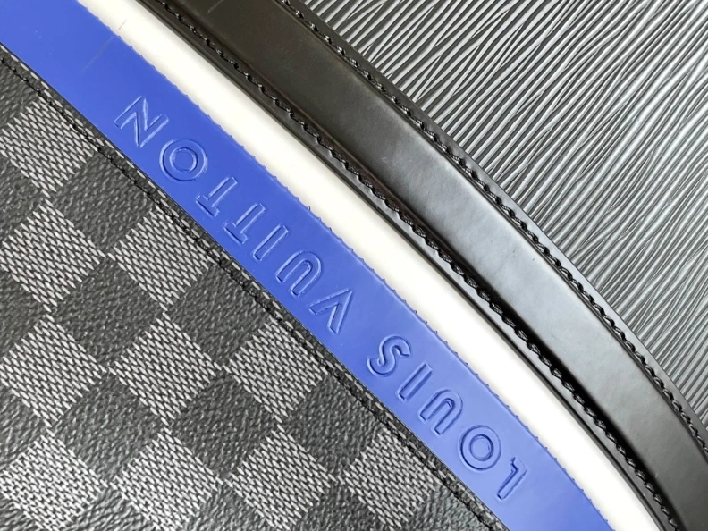 Bold LX Travel Bags 10516