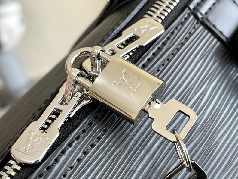 Bold LX Travel Bags 10516