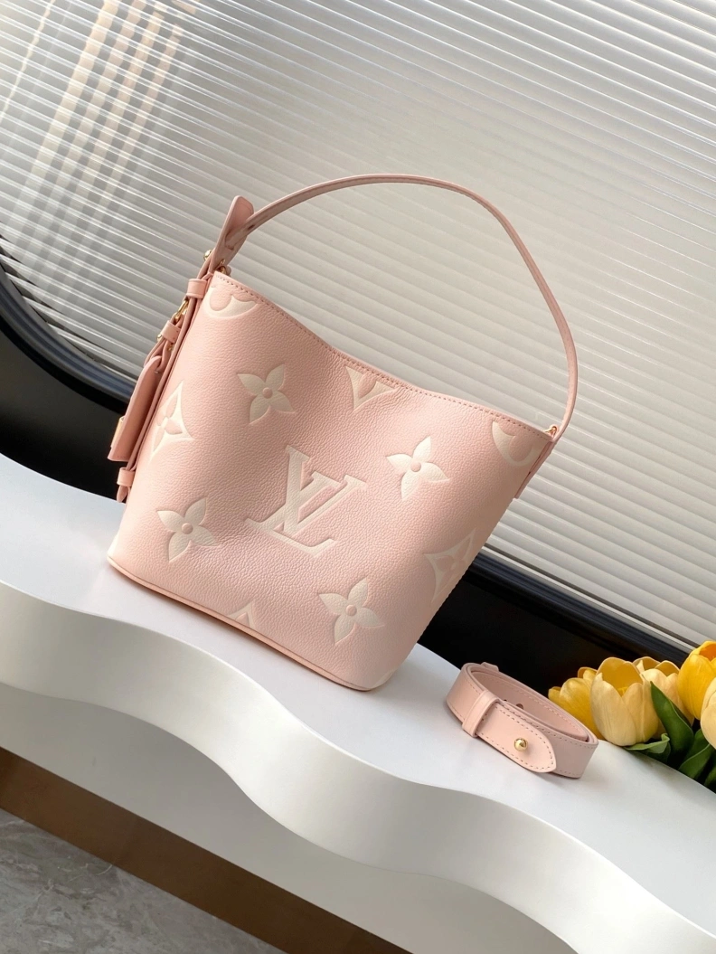 LX Bucket Bags Resilient 11799