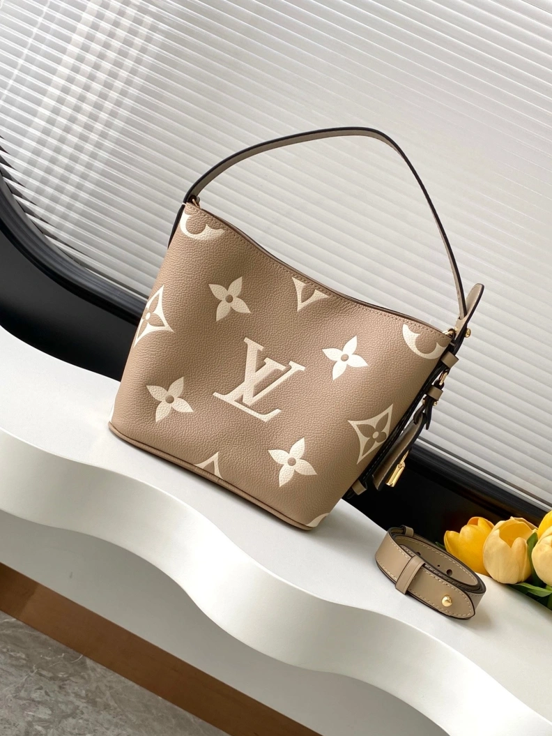 Flexible LX Bucket Bags 11802