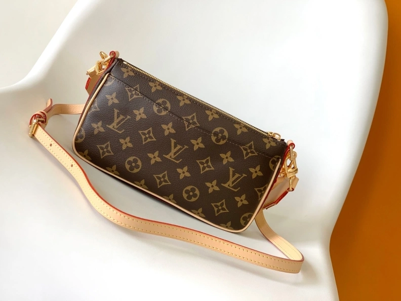Classic LX Satchel bags 9143
