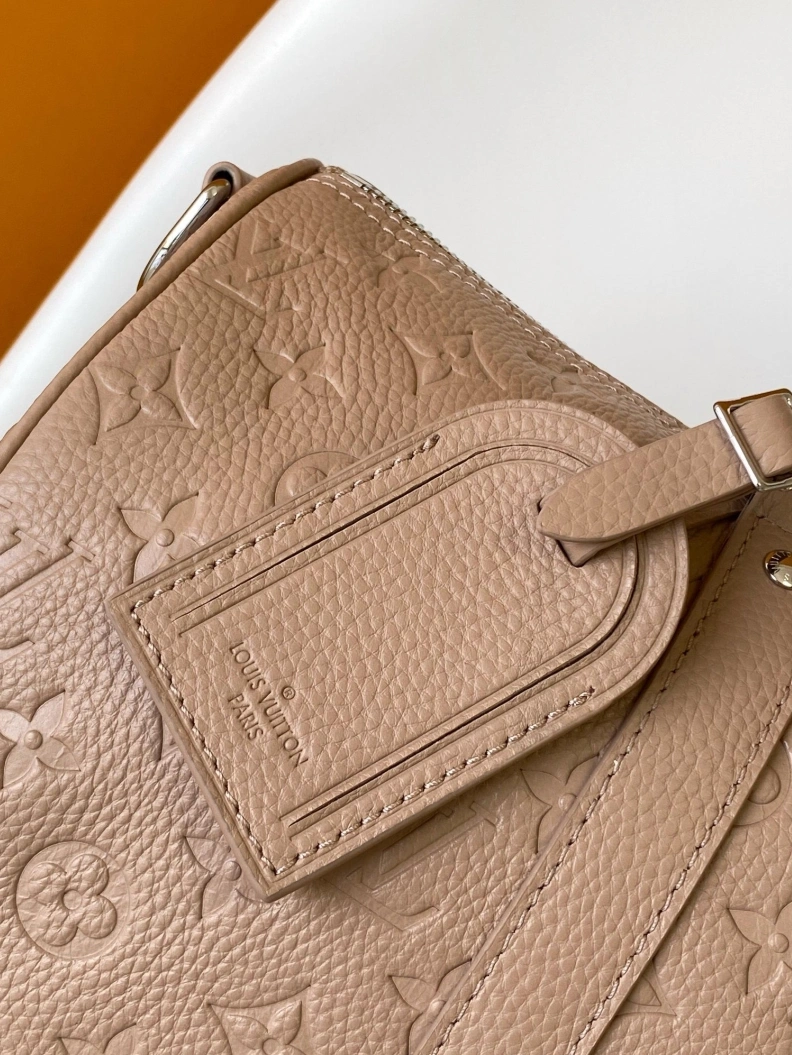 Elegant LX Travel Bags 8180