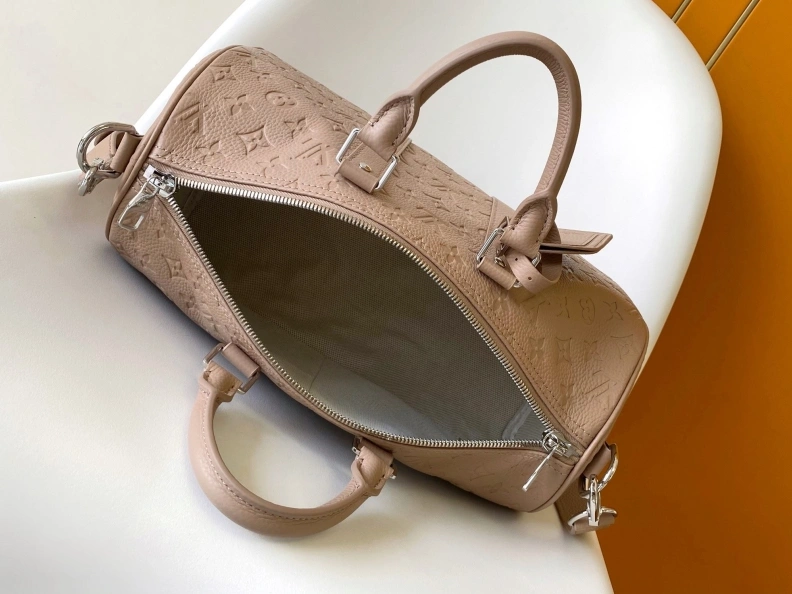 Elegant LX Travel Bags 8180