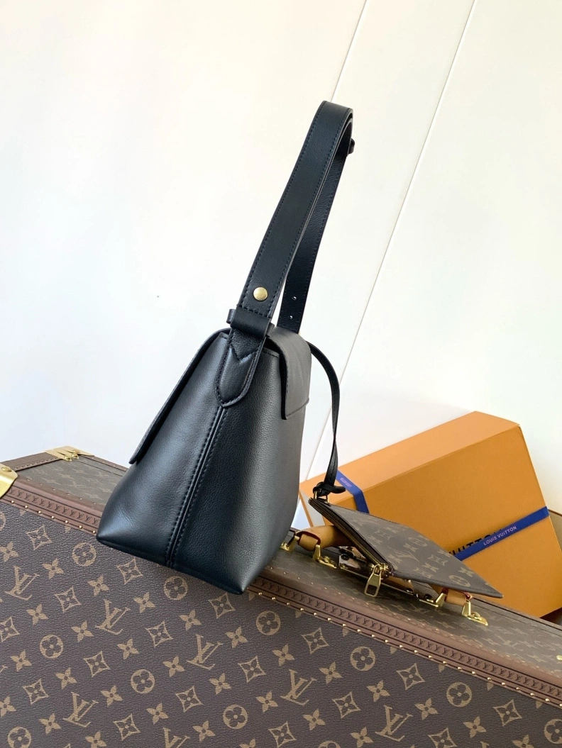 LX Top Handle Bags Efficient 8486
