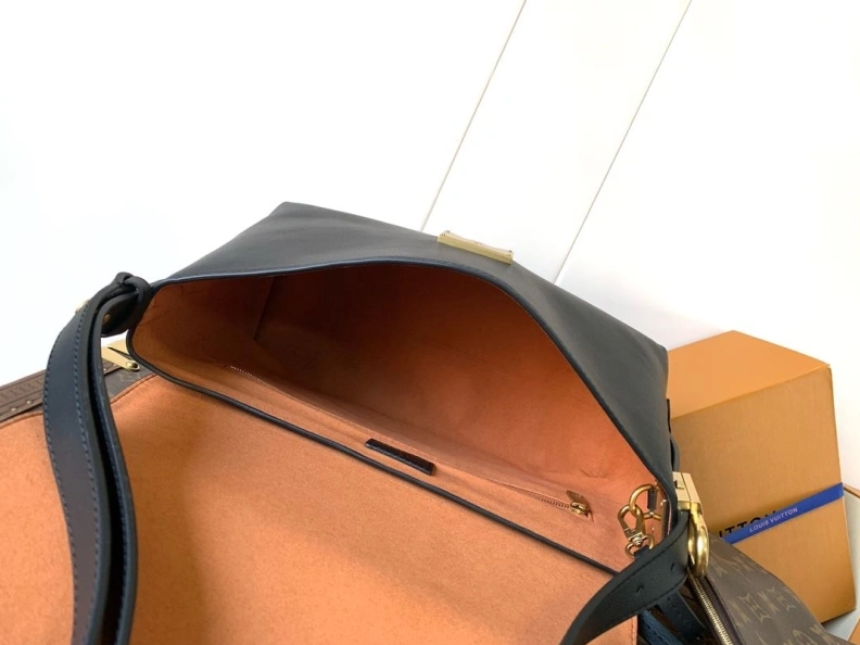 LX Top Handle Bags Efficient 8486