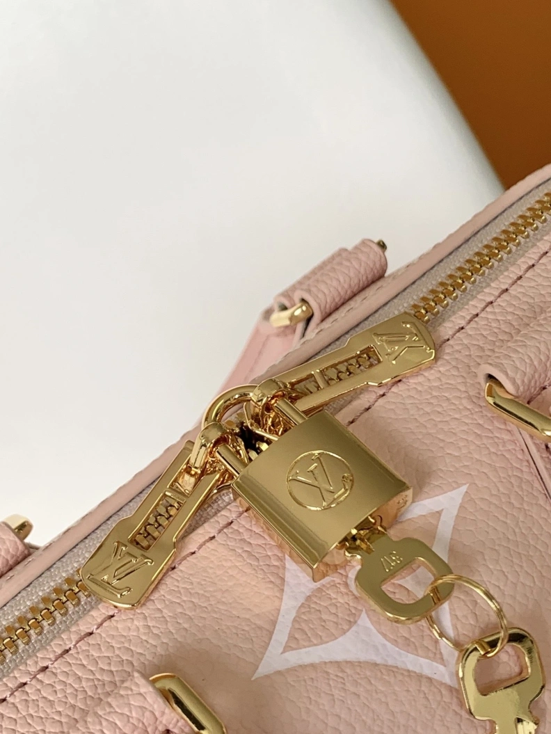 Versatile LX Speedy Bags 8615