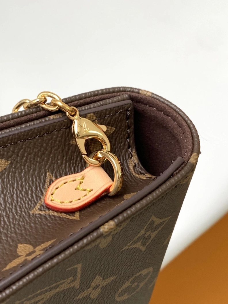 Fashionable LX Satchel bags 9135