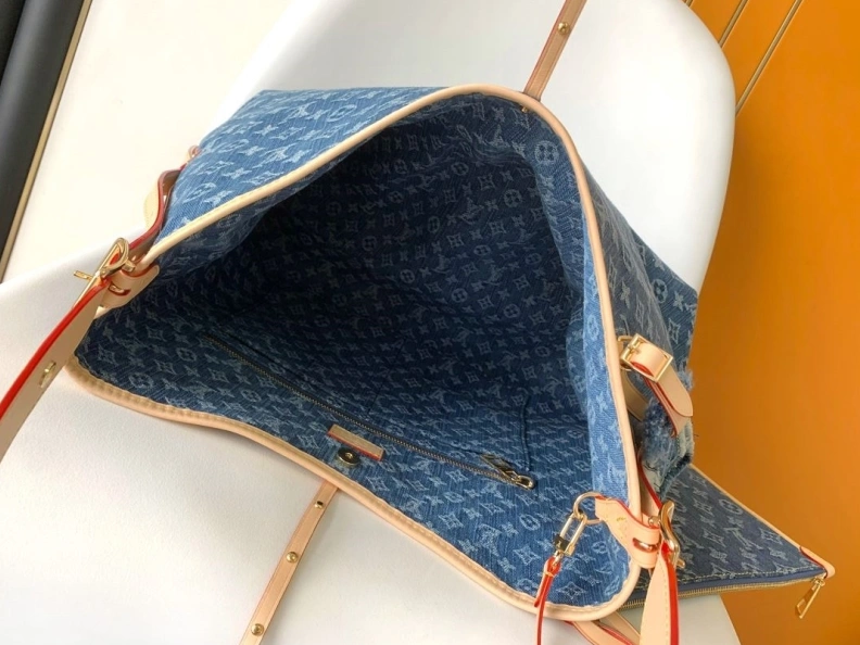 Elegant LX Top Handle Bags 8484