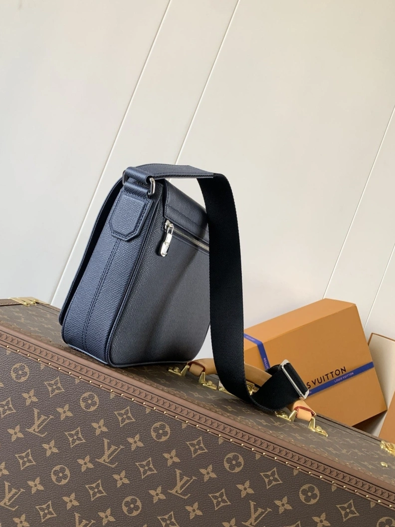 LX Satchel bags Popular 9132