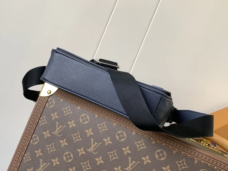 LX Satchel bags Popular 9132