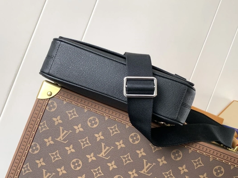 Unique LX Satchel bags 9123