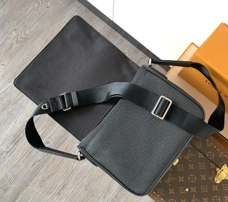 Unique LX Satchel bags 9123